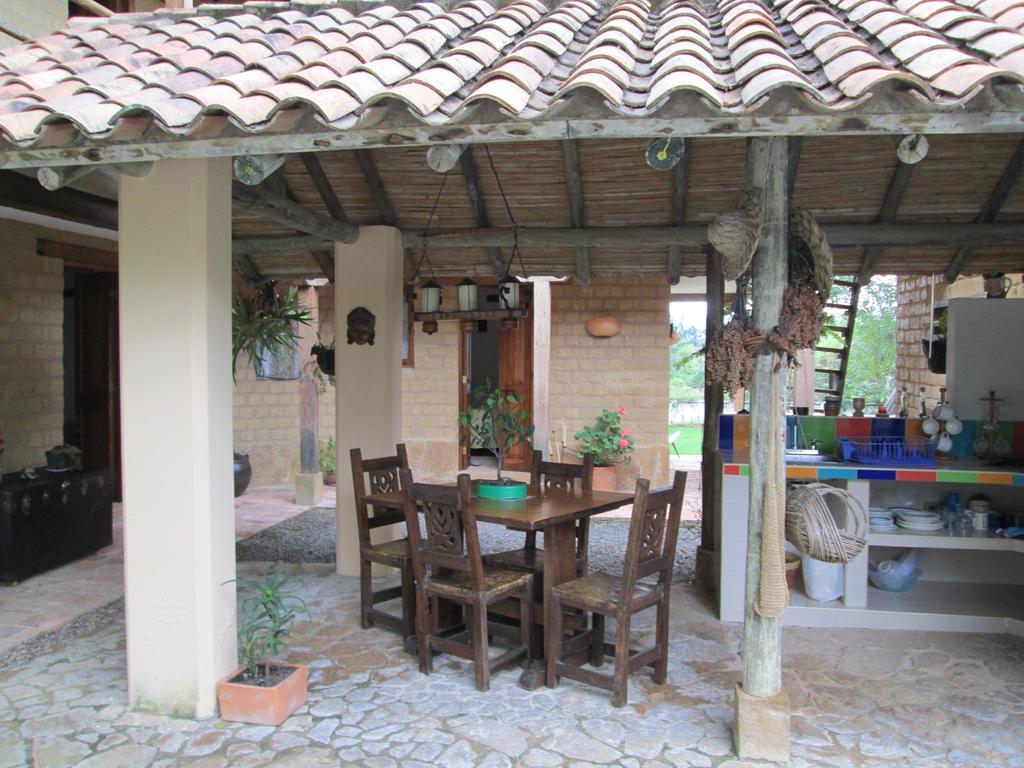 Hostal Casa Del Arte Robles Exterior photo